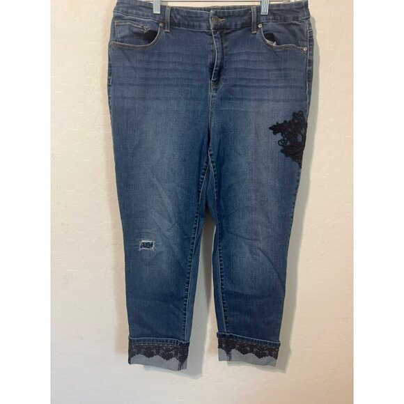 Chico's Denim - Chico's Platinum Sz 2 (US 12 L) Lace Applique Roll Cuff Crop Jeans Boho